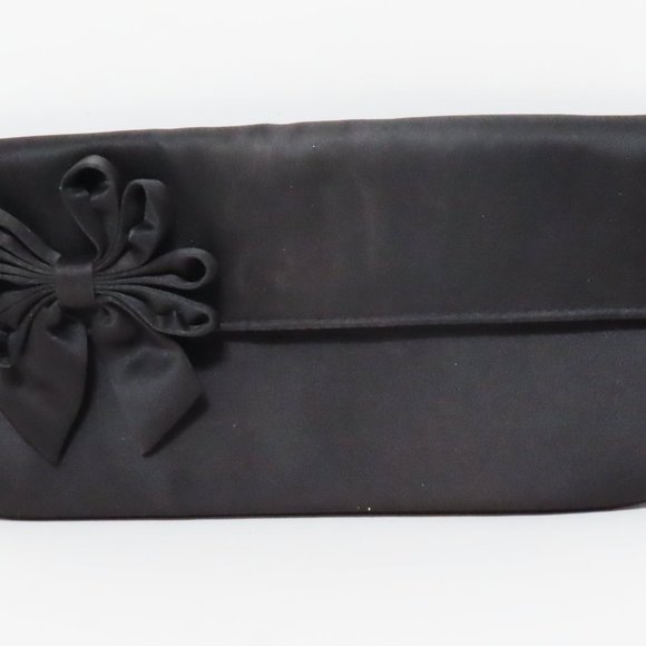 La Regale Black Flap Clutch - Picture 1 of 4